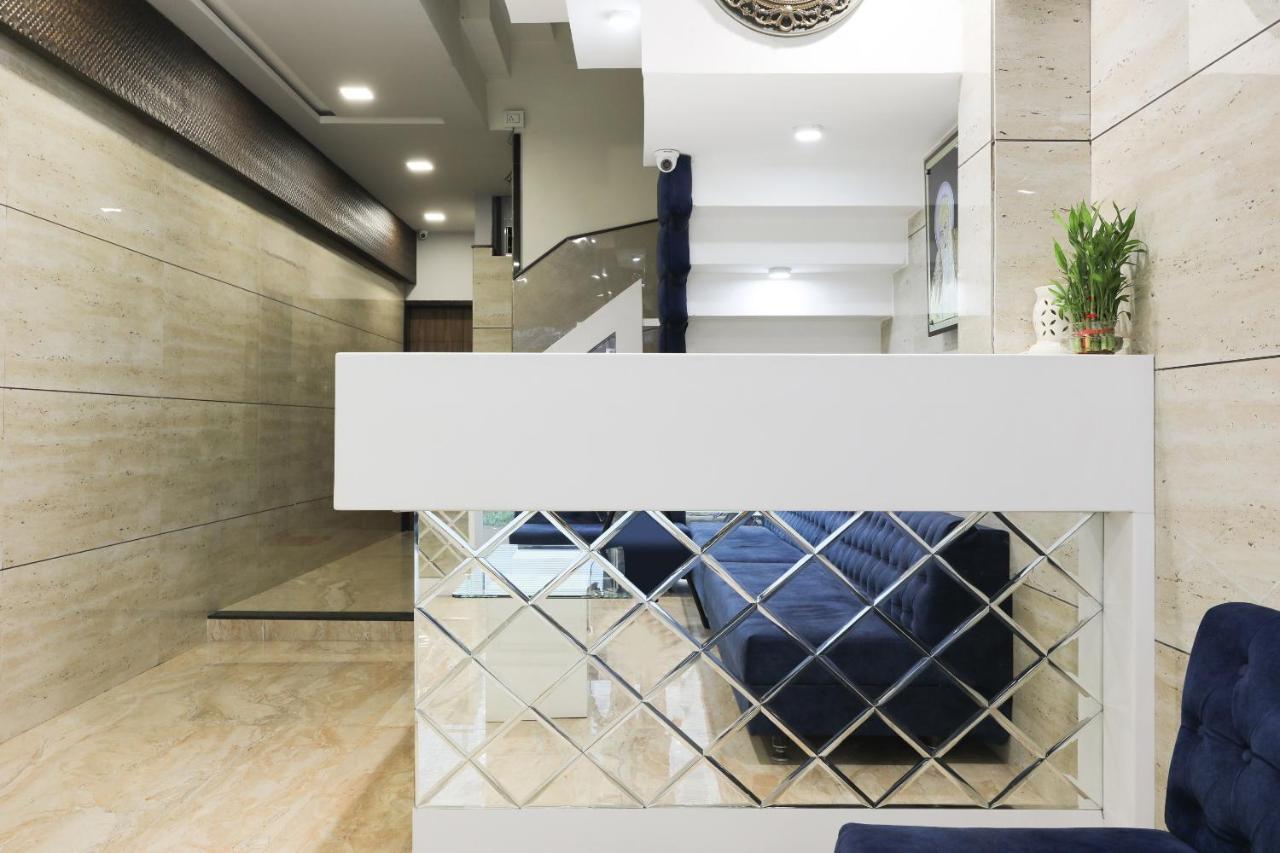印多尔 Oyo 60577 Sukhmani Residency酒店 外观 照片
