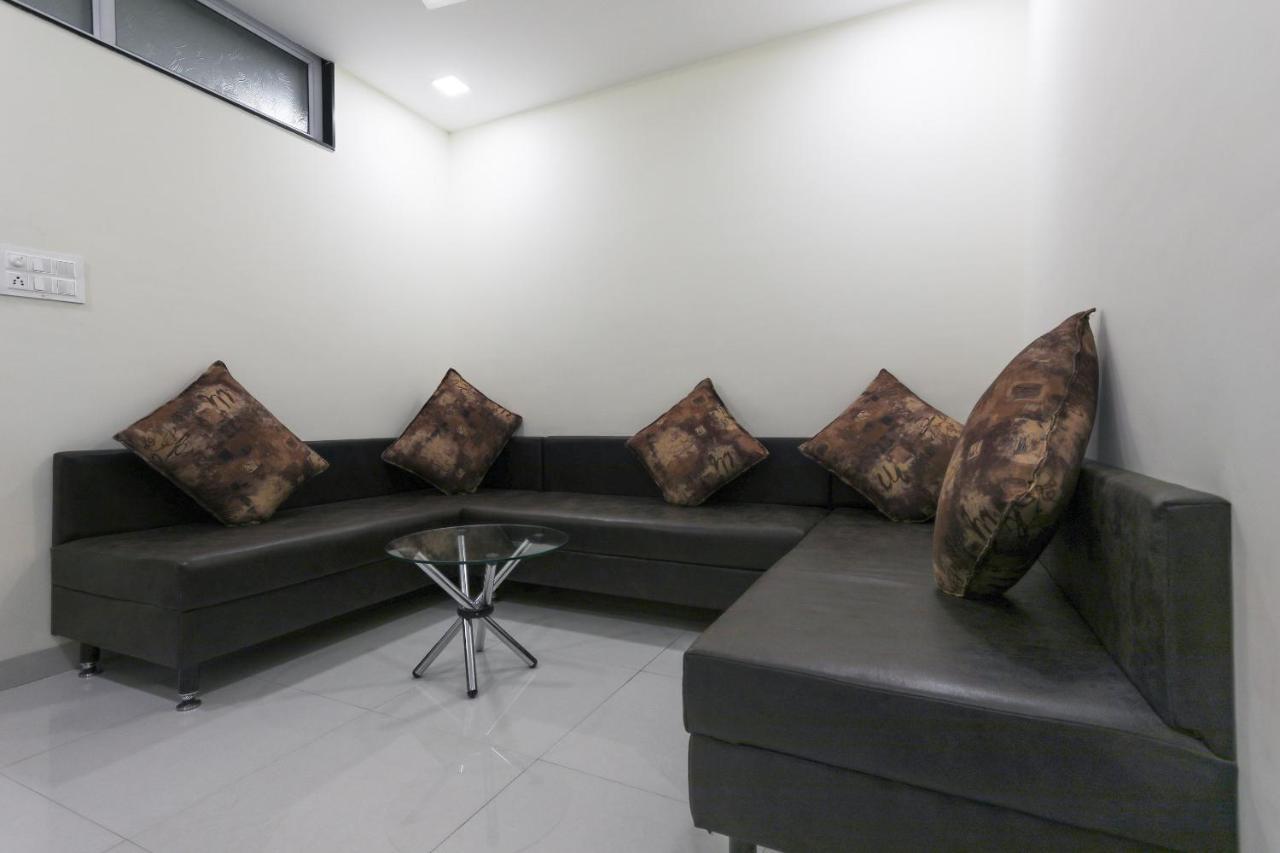 印多尔 Oyo 60577 Sukhmani Residency酒店 外观 照片