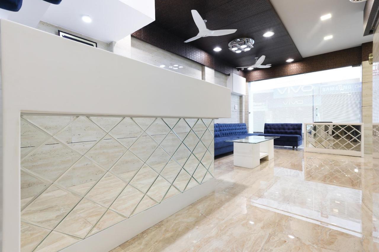 印多尔 Oyo 60577 Sukhmani Residency酒店 外观 照片