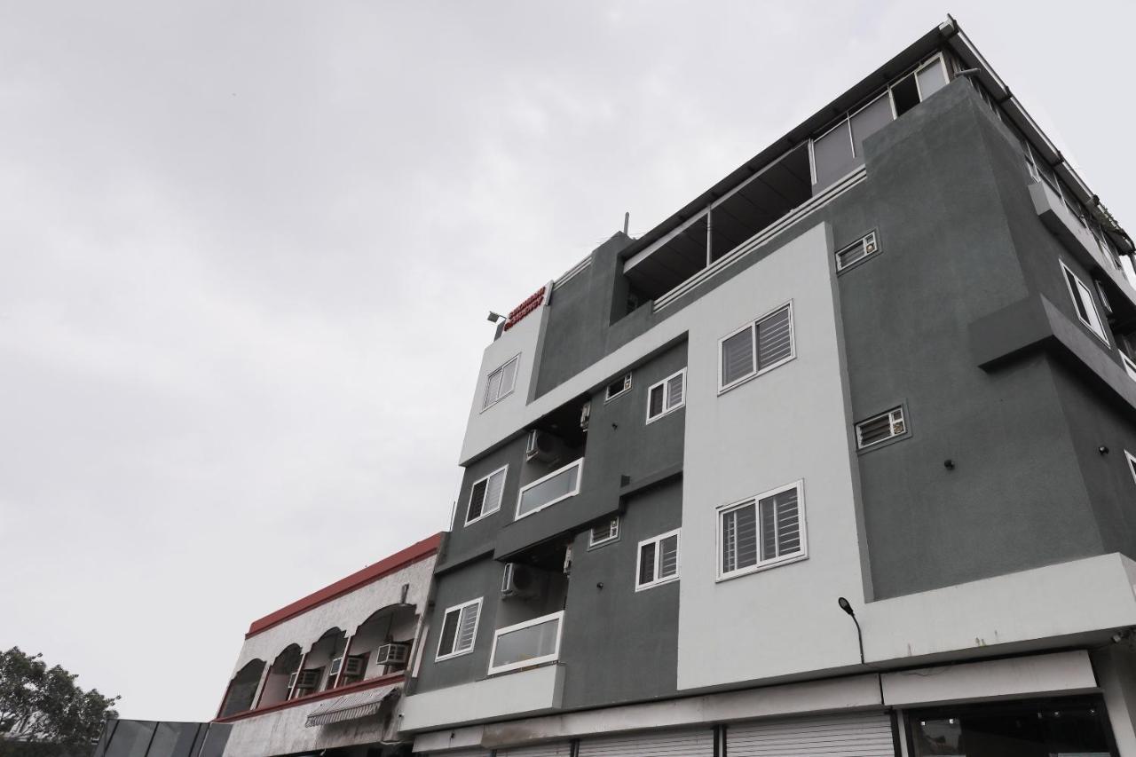 印多尔 Oyo 60577 Sukhmani Residency酒店 外观 照片