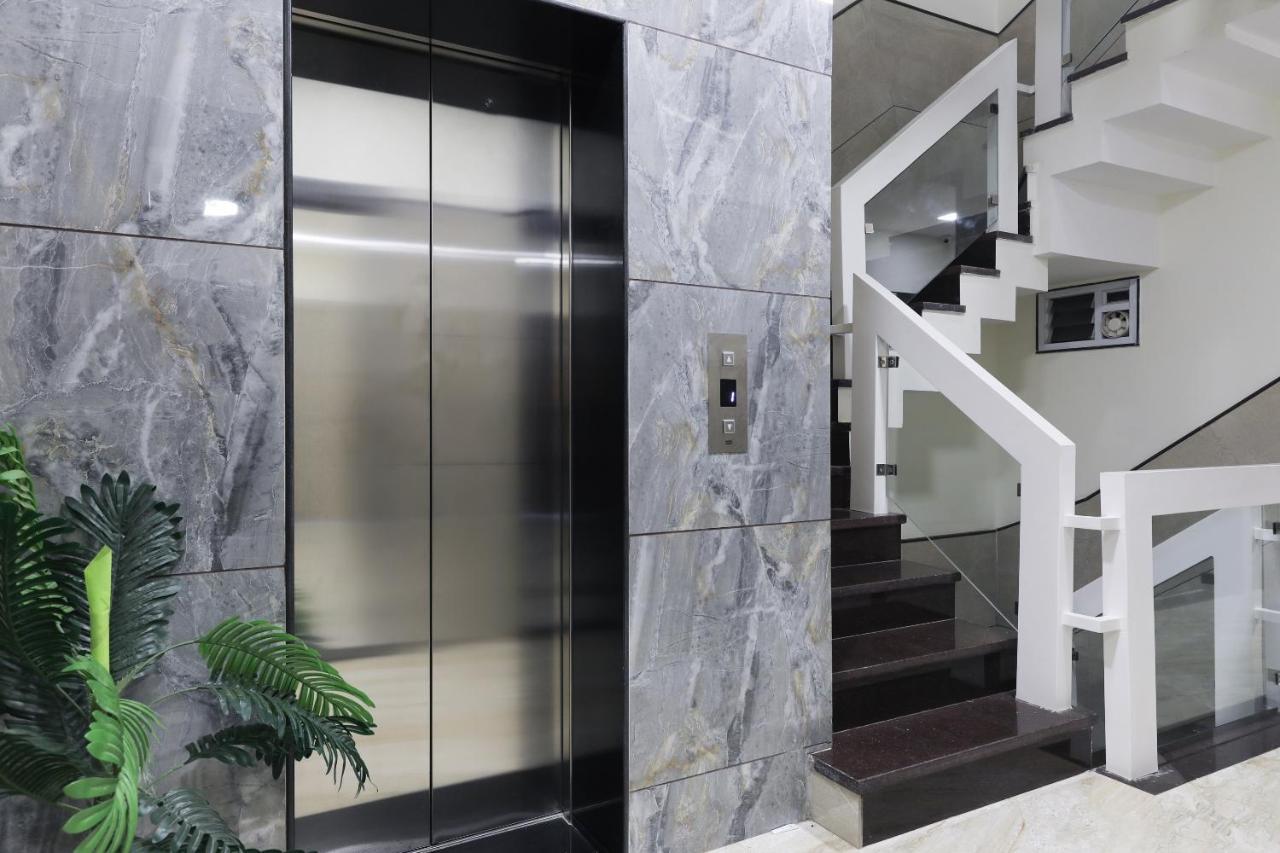 印多尔 Oyo 60577 Sukhmani Residency酒店 外观 照片